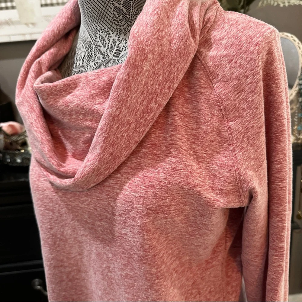 Athleta Cozy Cowl Neck Pullover Top Heathered Pink Thumbholes Size L - Picture 5 of 16